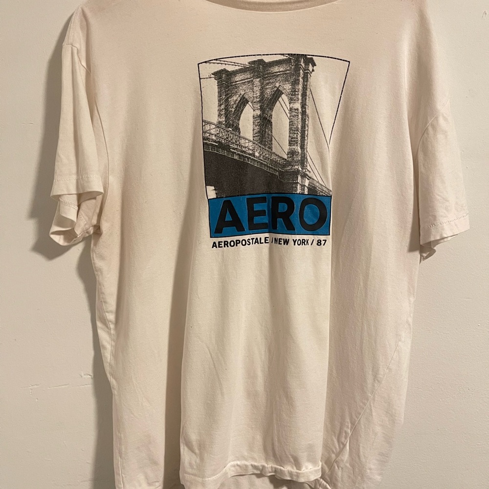 Aeropostale New York Men's White 'AERO' Graphic T-Shirt
